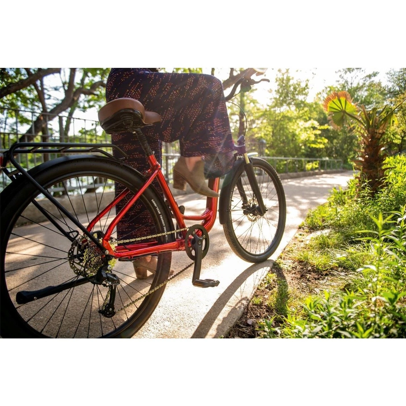 Cannondale Adventure 2 Hybrid Bike - Image 9