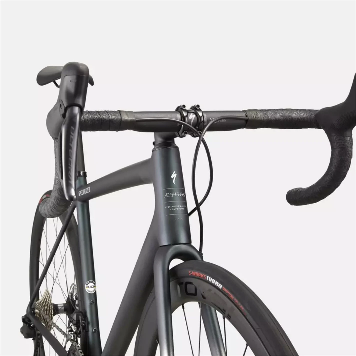 Specialized Aethos Expert 2022 Road Bike - Image 3